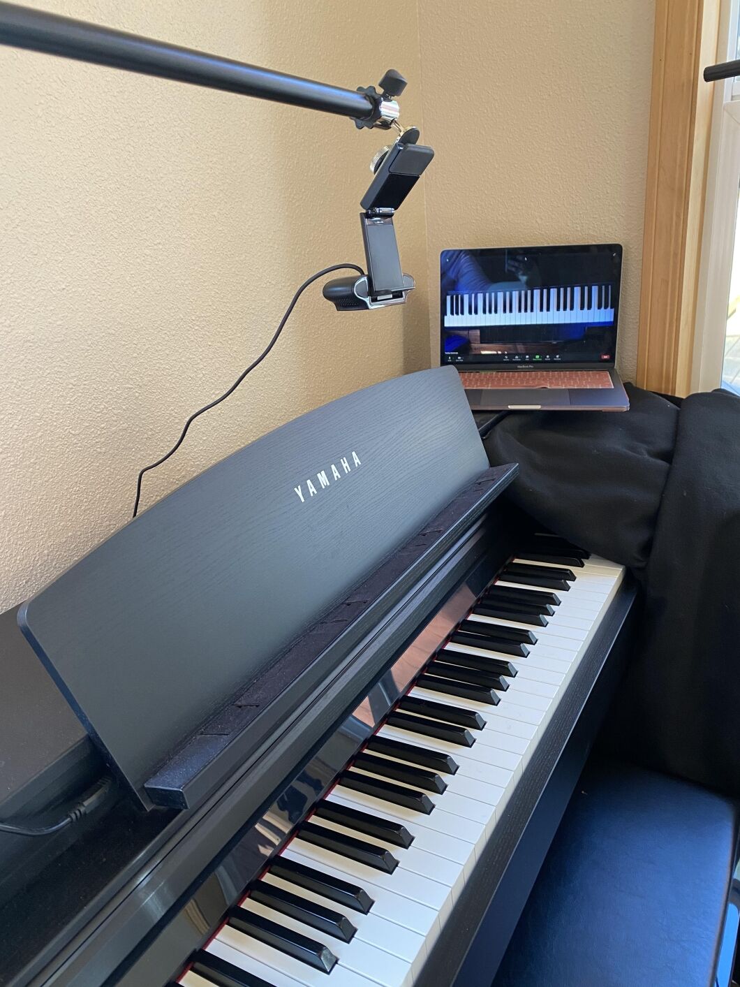 What Do I Need for Online Piano Lessons