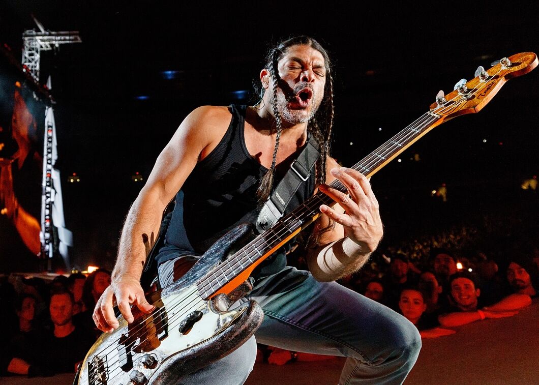 Does Metallica Use a Bass Guitar