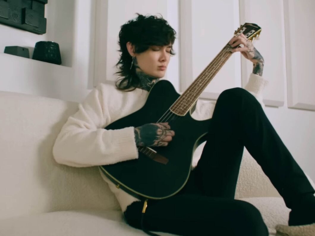 What Classical Guitar Does Tim Henson Use