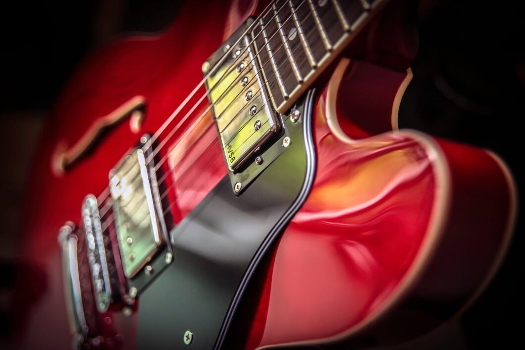 Can Painting an Electric Guitar Affect the Sound