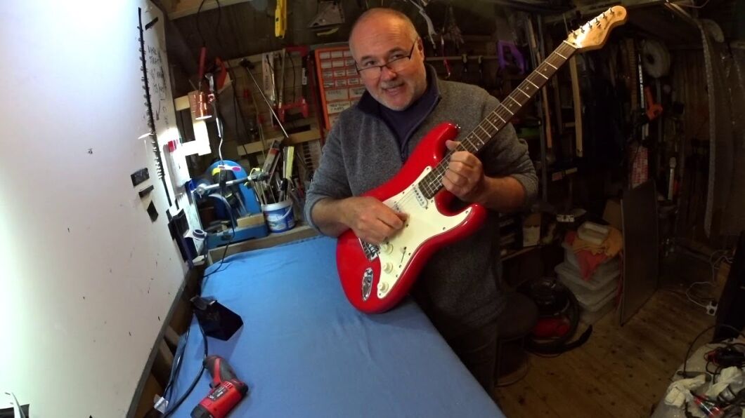 What is Inside an Electric Guitar