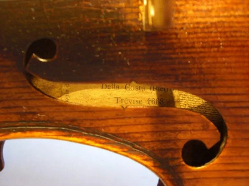 What is a Violin Maker Called