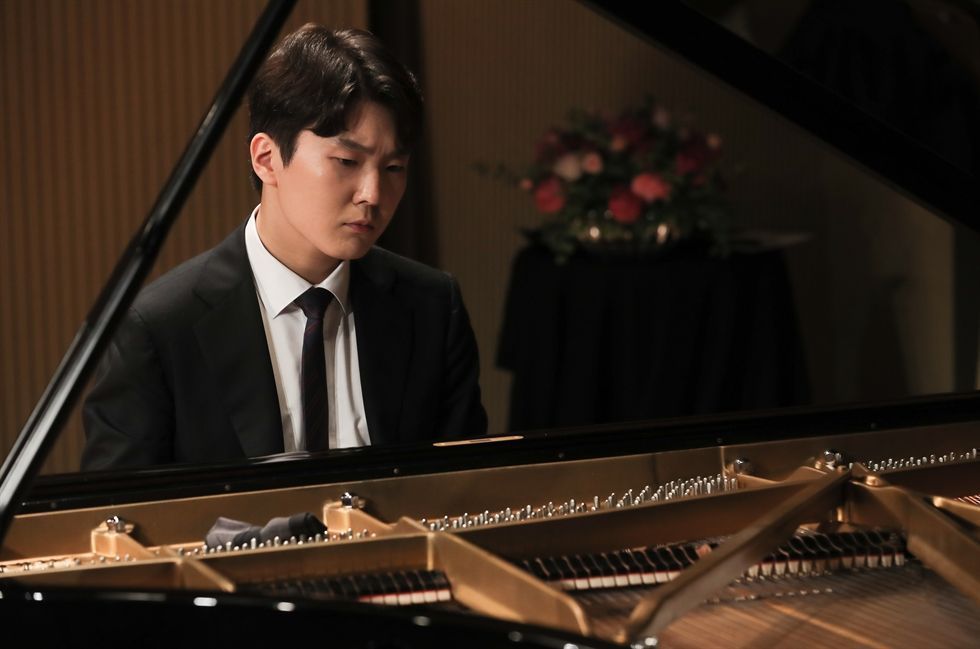 Does Cho Seung Woo Play Piano