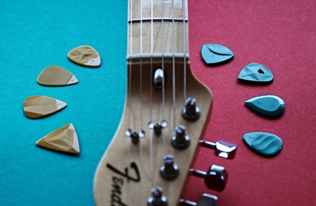 Where to Pick on Electric Guitar