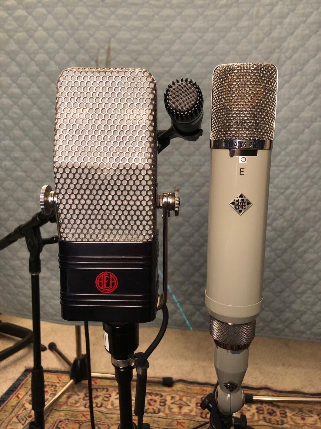 What Type of Microphone is Best for Recording Electric Guitar