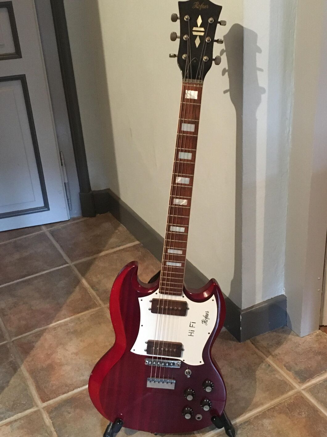 Can Electric Guitars Break