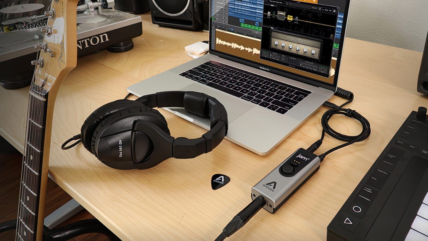 Can You Record Guitar on Garageband