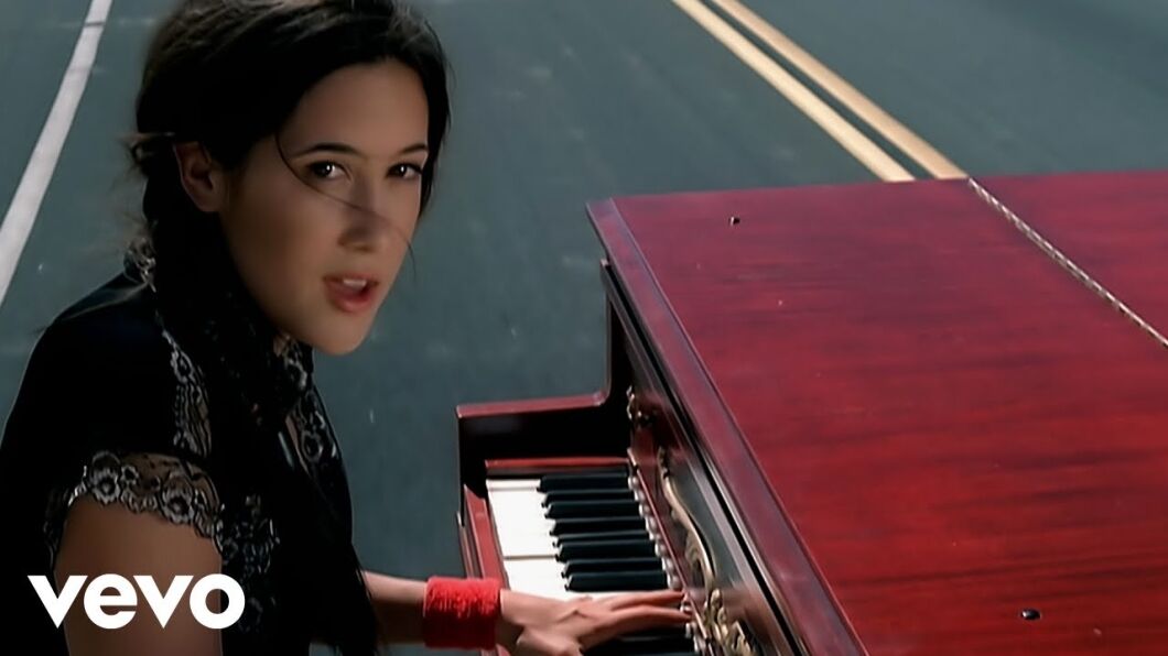 Can Vanessa Carlton Play Piano