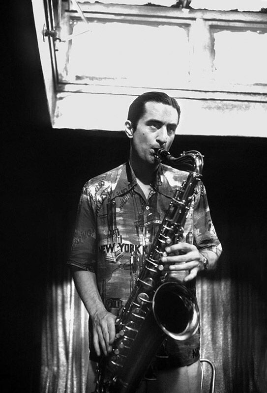 Does Robert De Niro Play Saxophone  