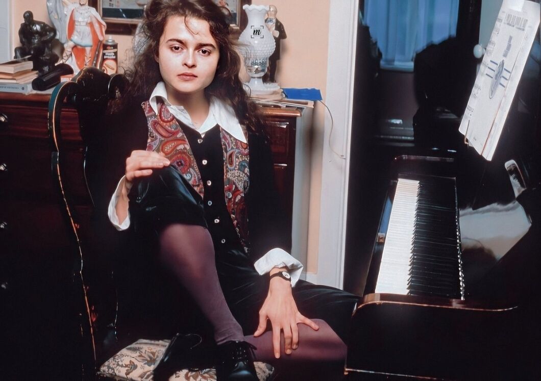 Does Helena Bonham Carter Play the Piano