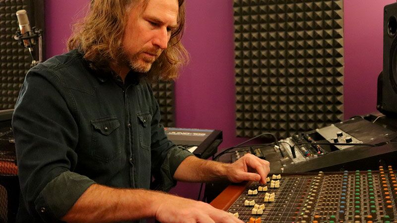 Can You Mix And Master in Garageband  