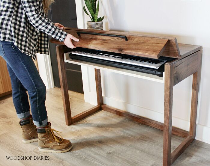 Can You Put a Digital Piano on a Desk