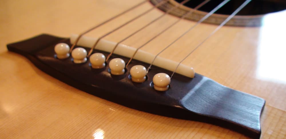 Do Acoustic Guitars Wear Out