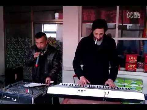 Does Adrien Brody Play Piano