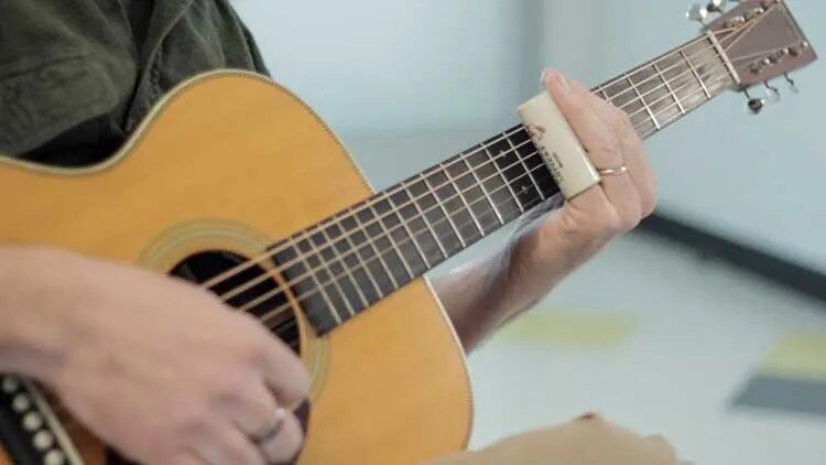 Can You Use a Slide on an Acoustic Guitar