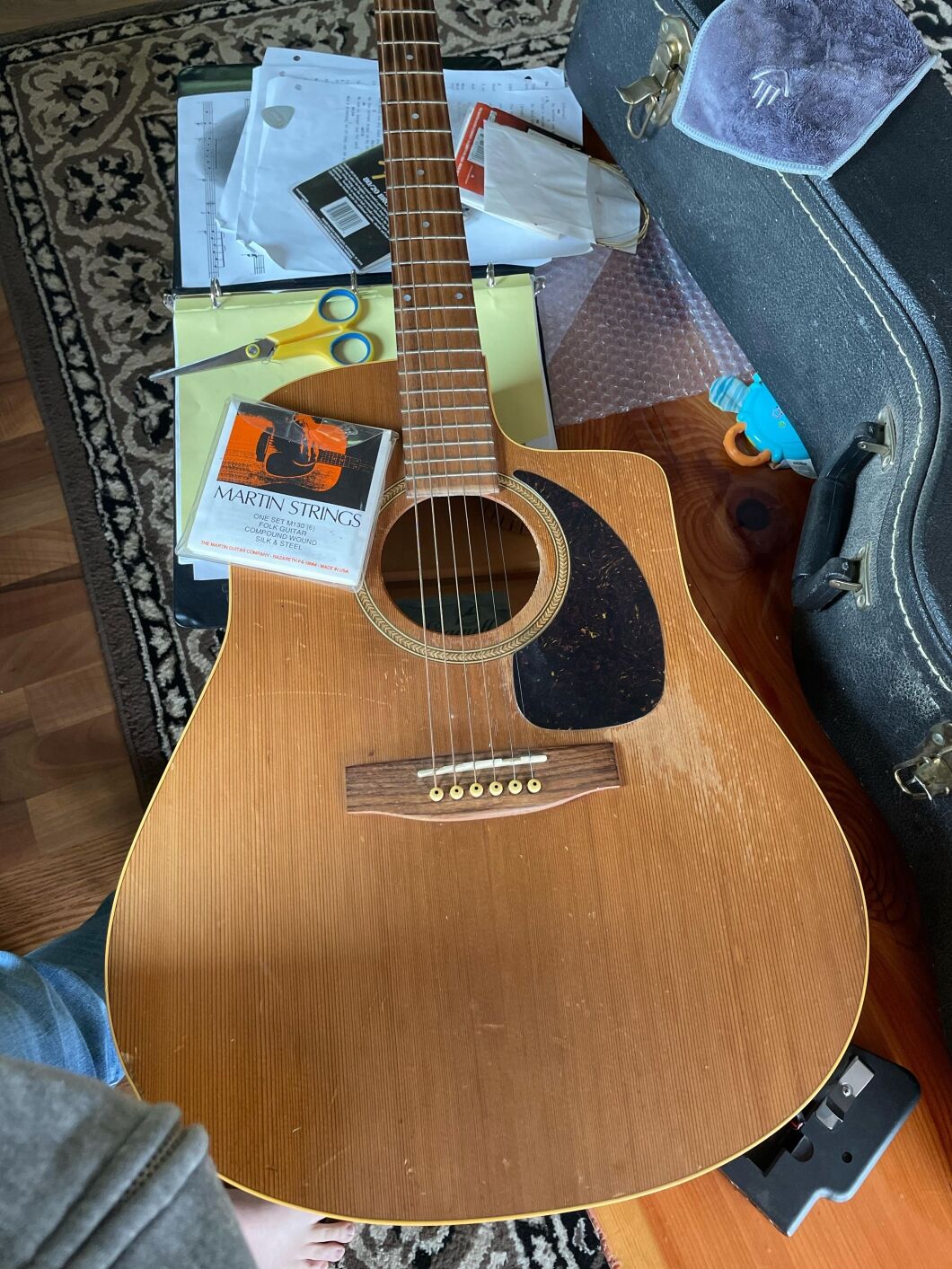 Can Electric Guitar Go Bad