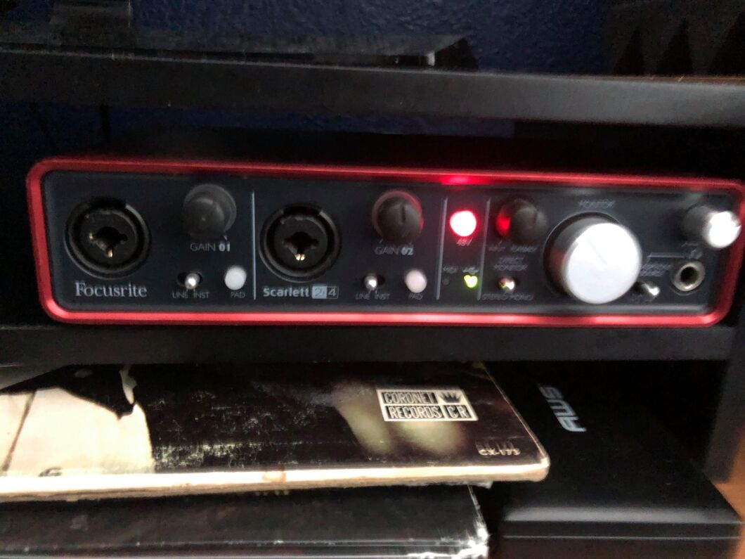 How to Connect Turntable to Audio Interface  