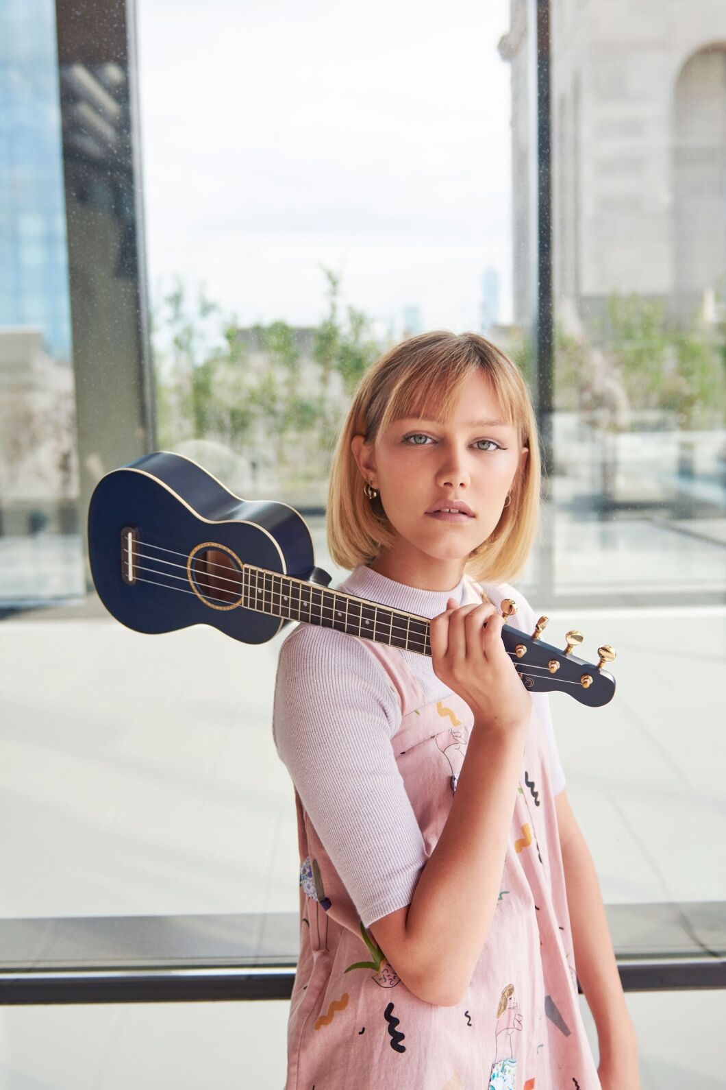Does Grace Vanderwaal Still Play Ukulele