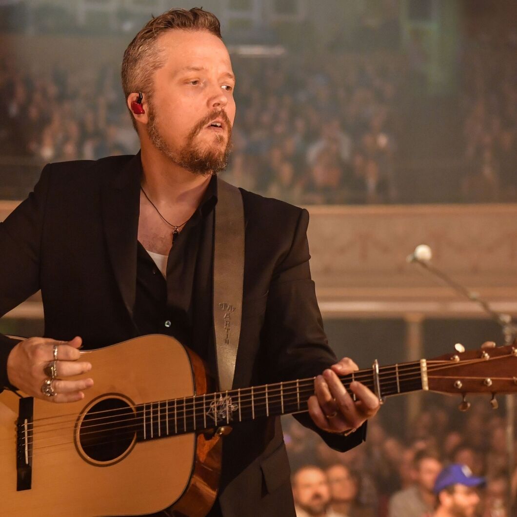 What Acoustic Guitar Does Jason Isbell Play  