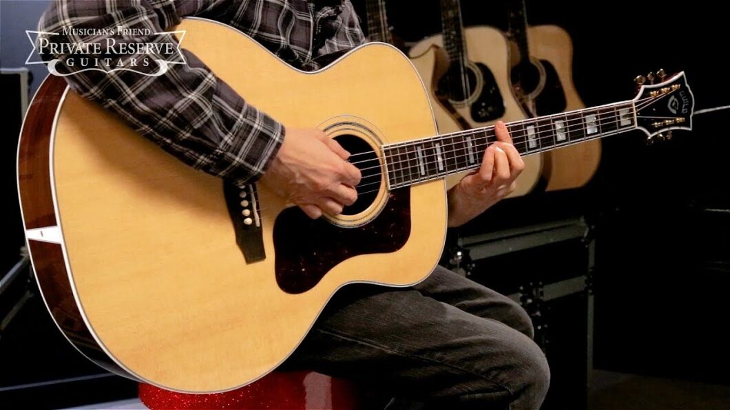 What is a Jumbo Acoustic Guitar  