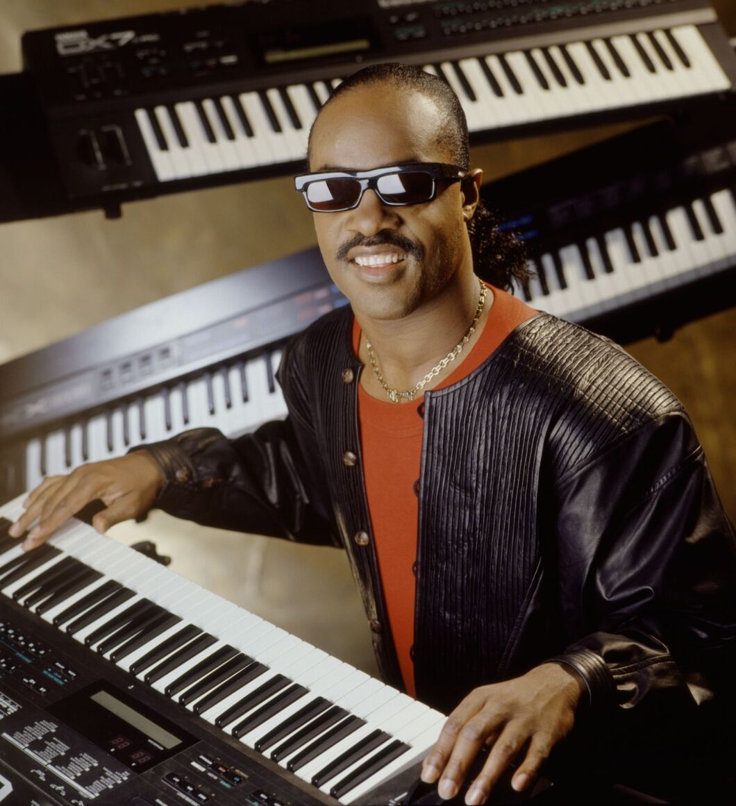 What Piano Does Stevie Wonder Play