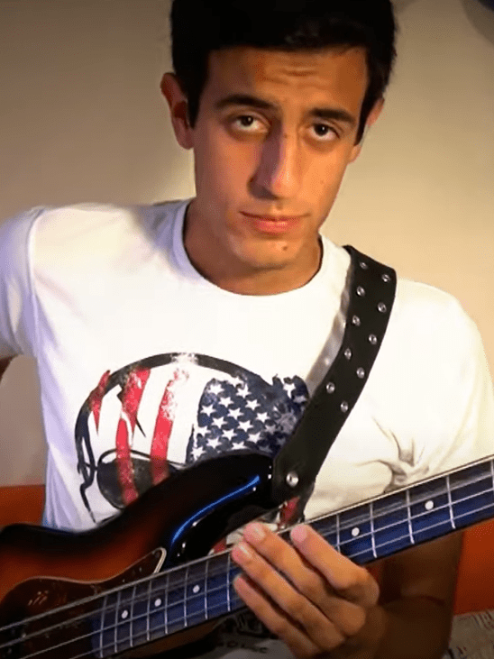 What Bass Guitar Does Davie504 Play